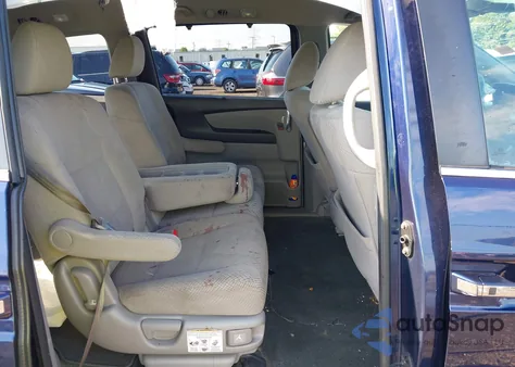 2016 Honda Odyssey Se from USA, damaged, VIN 5FNRL5H32GB134062